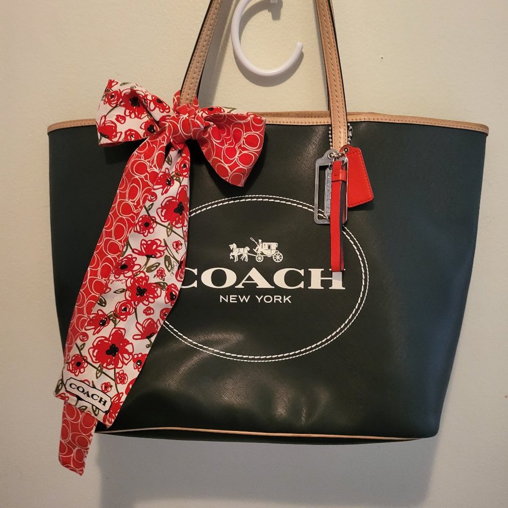 COACH Horse & Carriage Tote Bag w/COACH Twilly Scarf